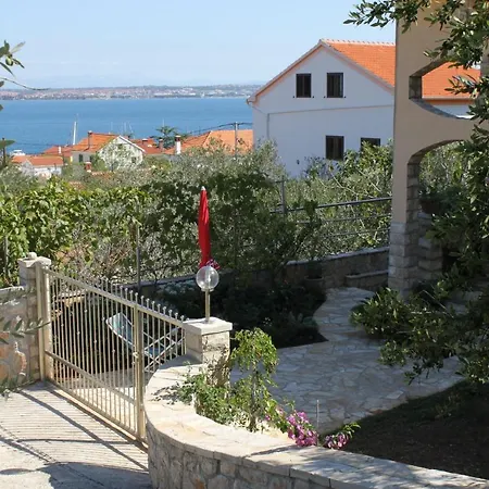 With A Parking Space Preko, Ugljan - 8428 Appartement