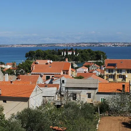 With A Parking Space Preko, Ugljan - 8428