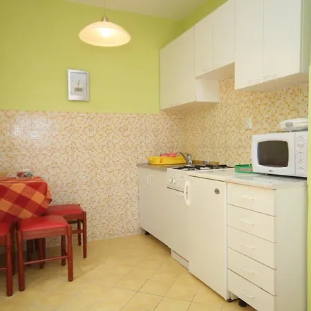 Apartman Apartments With A Parking Space Preko, Ugljan - 8428 Preko