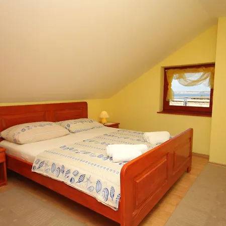 Apartments With A Parking Space Preko, Ugljan - 8428