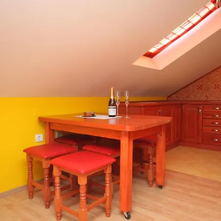 Apartman Apartments With A Parking Space Preko, Ugljan - 8428 *