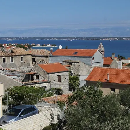 Apartments With A Parking Space Preko, Ugljan - 8428