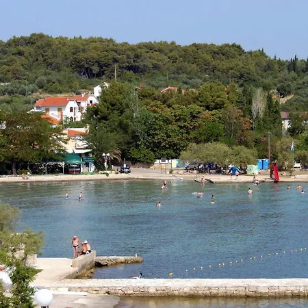 With A Parking Space Preko, Ugljan - 8428 Διαμέρισμα Preko