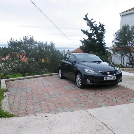 With A Parking Space Preko, Ugljan - 8428 프레코