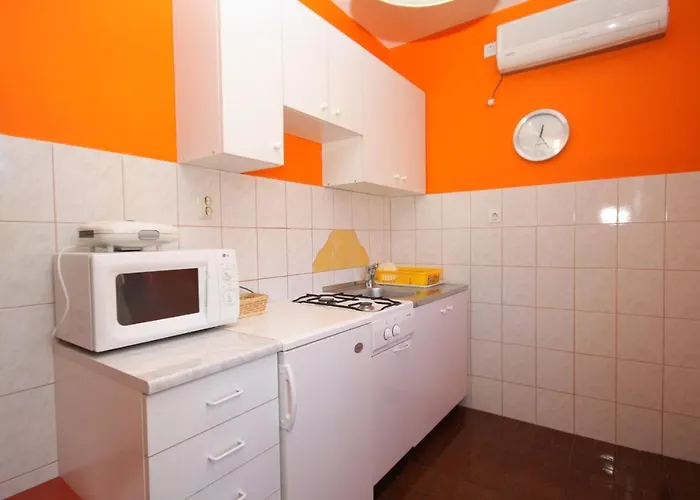 With A Parking Space Preko, Ugljan - 8428