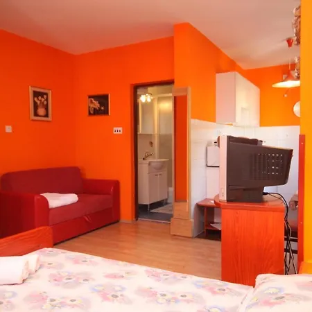 With A Parking Space Preko, Ugljan - 8428 * Preko