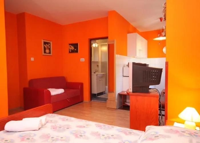 Apartments With A Parking Space Preko, Ugljan - 8428 * Преко